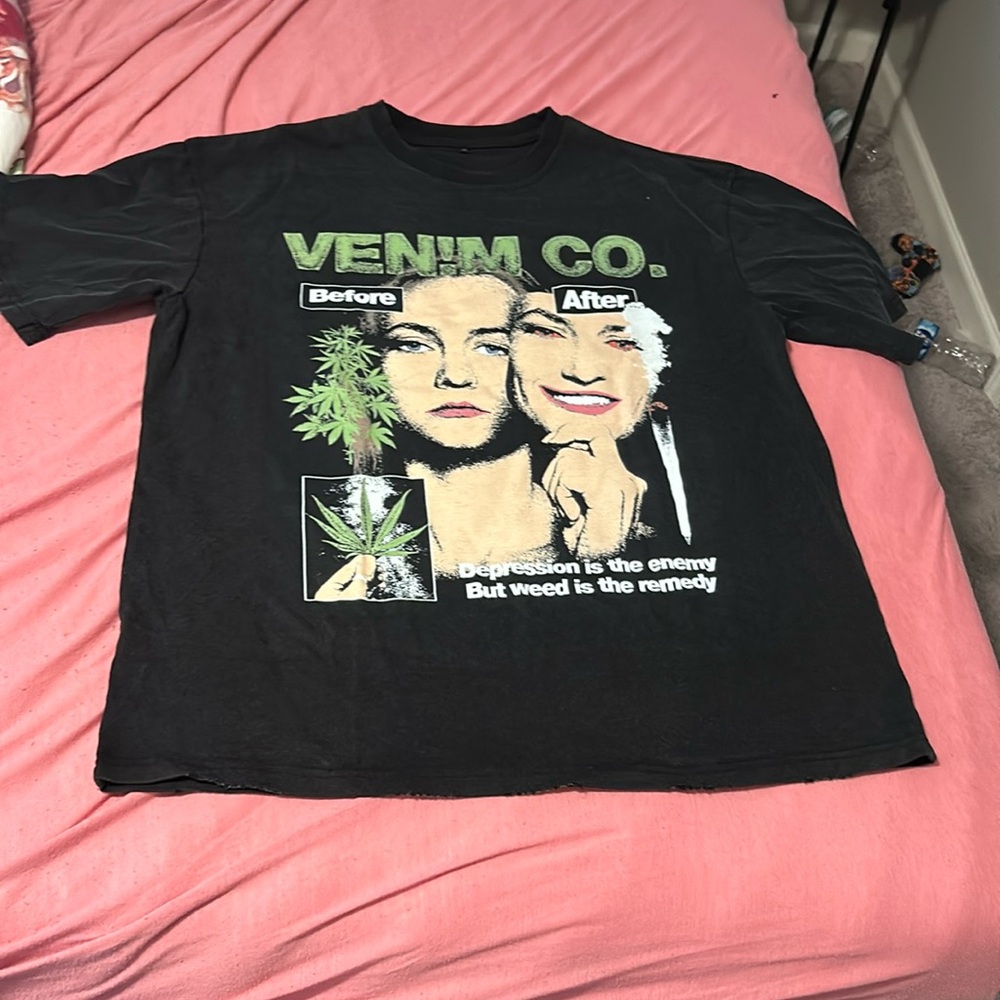 Venimco graphic tee